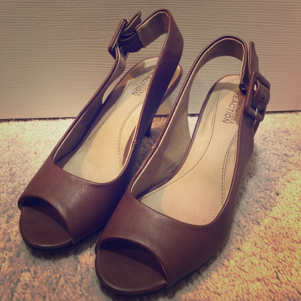 Kenneth Cole Sling back brown heel w/peep toe